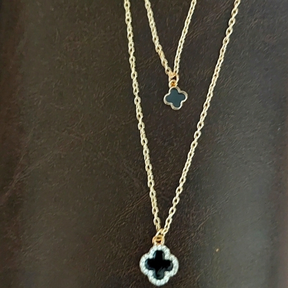 Layered Van Cleef necklace - Picture 1 of 1